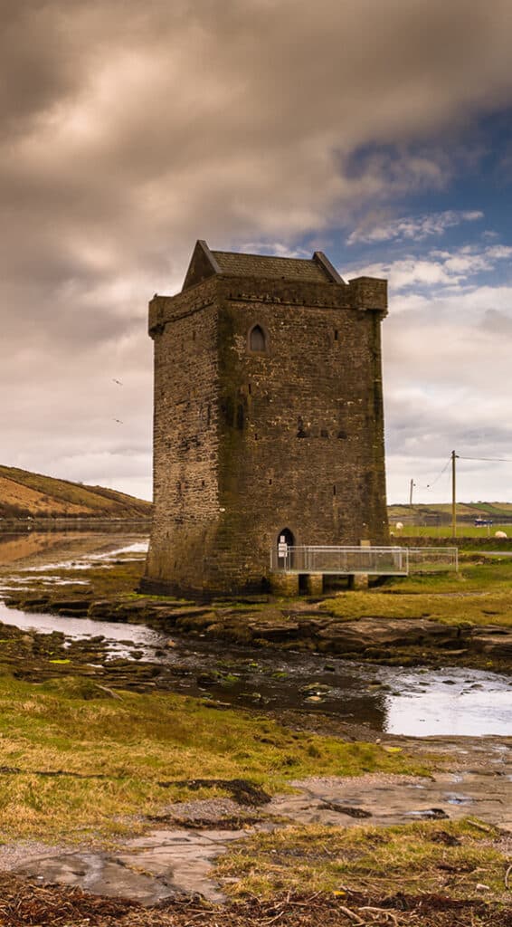 graces castle achill